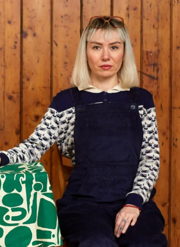 Store Aila Knitted Top - Navy Jacquard Eagle Tea Towels