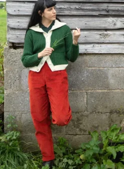 Online Heritage - 100% British Wool Cardigan - Corvette Green Cardigan Women Knitwear | Wool Knitwear
