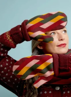 Flash Sale Knitted Mittens - Kaleidoscope Women Knitted Accessories | Tea Towels